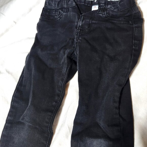 Cat & Jack Girls Black Denim Jeans – Size 4T – Classic Fit with Stretch - Picture 3 of 5